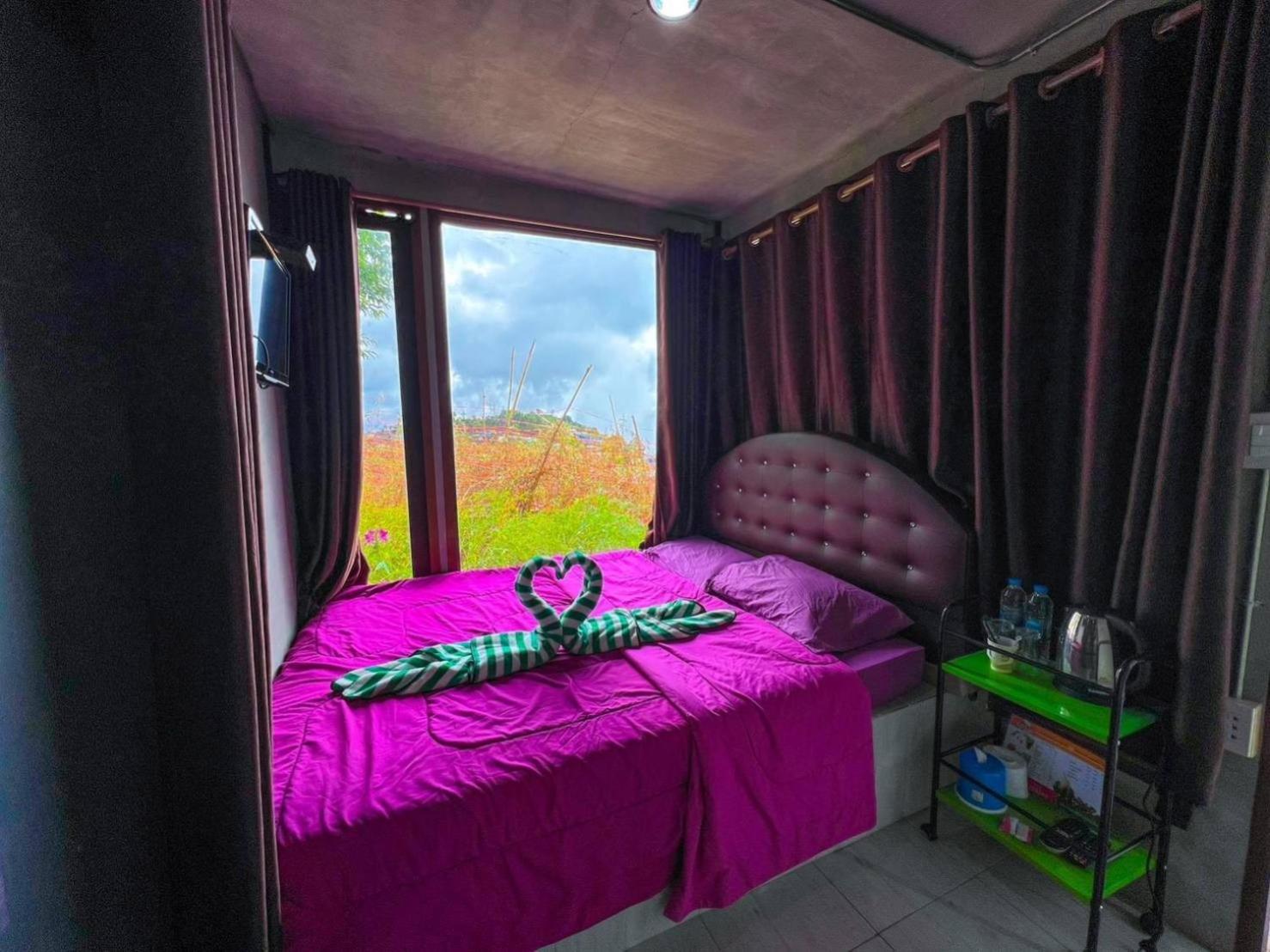 Rai Saeng Tawan At Phu Thap Buek Hotel Lom Kao Luaran gambar