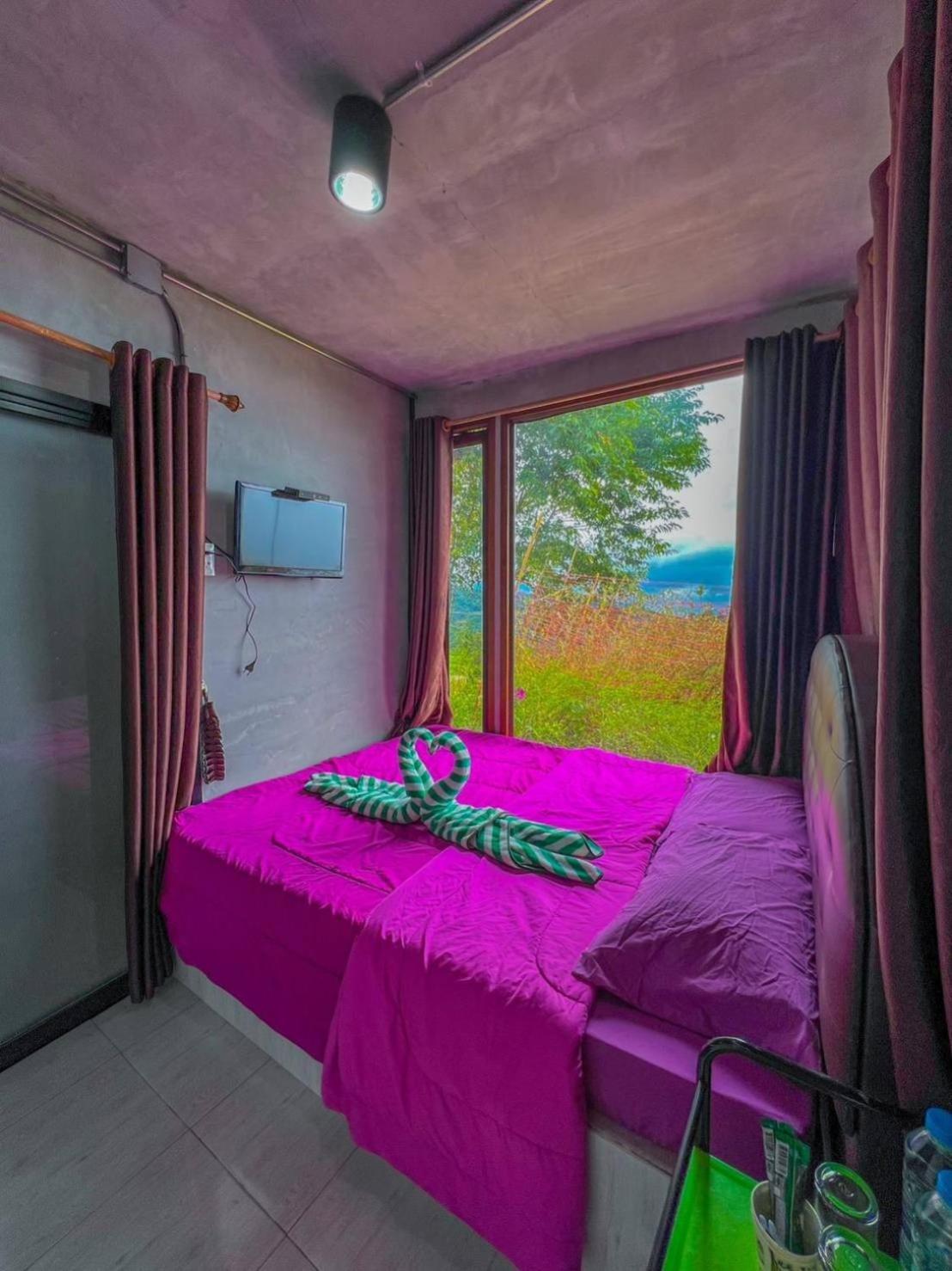 Rai Saeng Tawan At Phu Thap Buek Hotel Lom Kao Luaran gambar