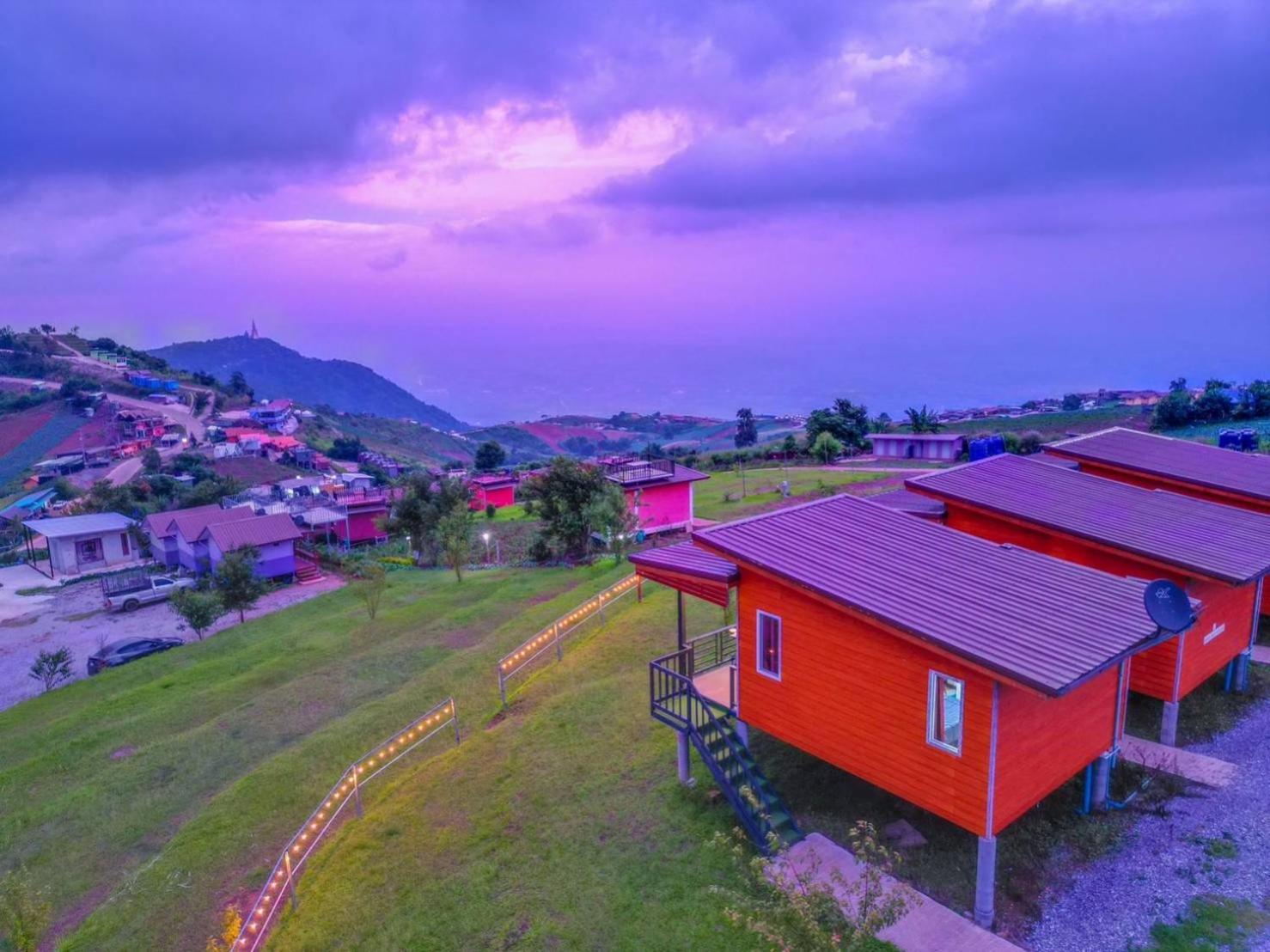 Rai Saeng Tawan At Phu Thap Buek Hotel Lom Kao Luaran gambar